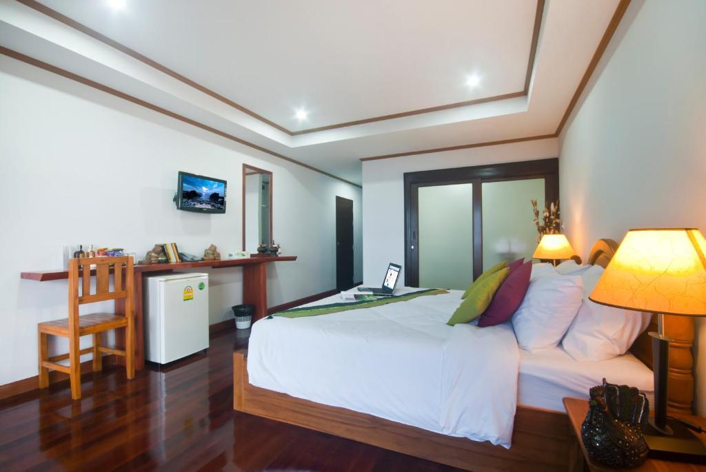Lipa Bay Resort Lipa Noi Exterior foto