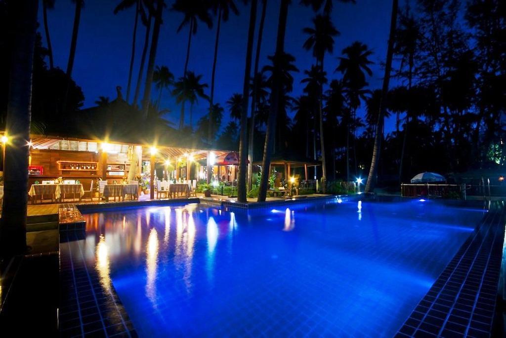 Lipa Bay Resort Lipa Noi Exterior foto