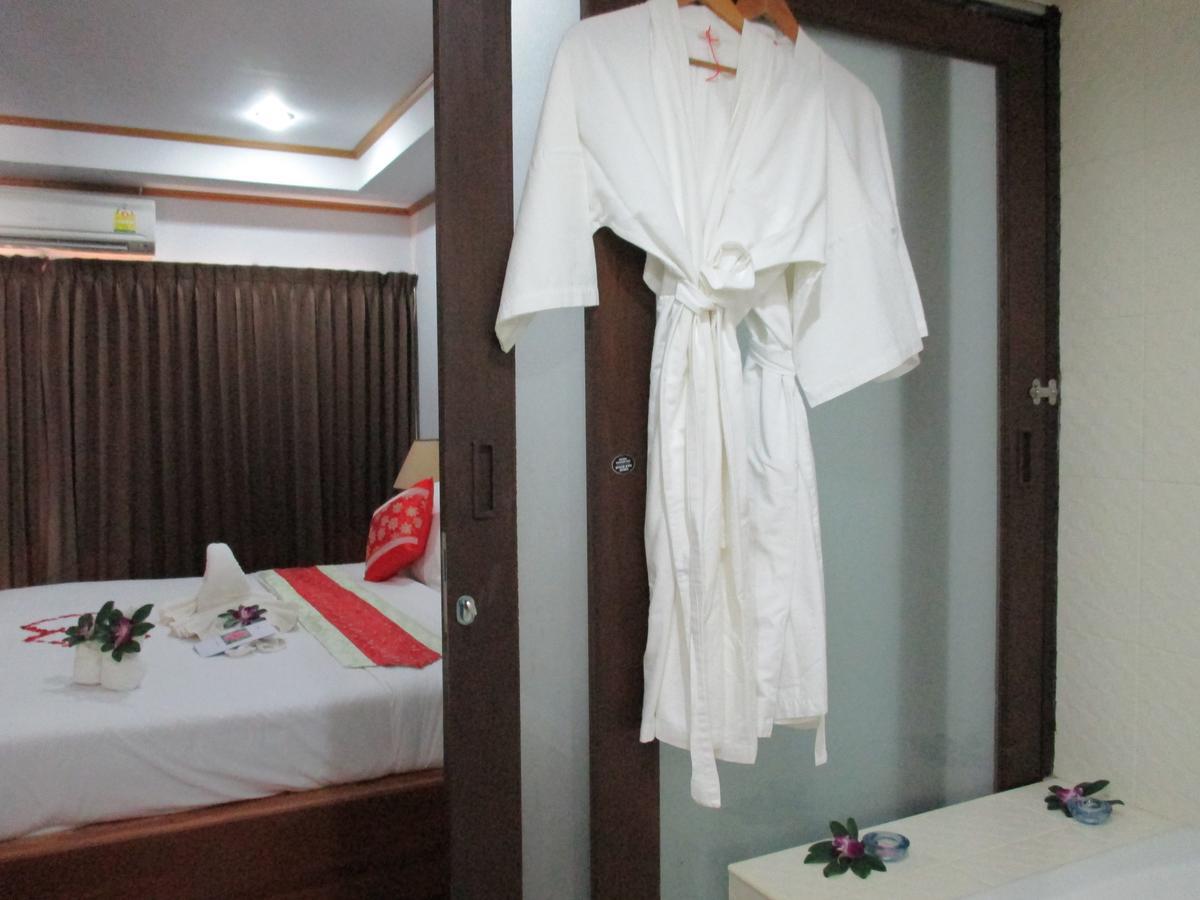 Lipa Bay Resort Lipa Noi Exterior foto